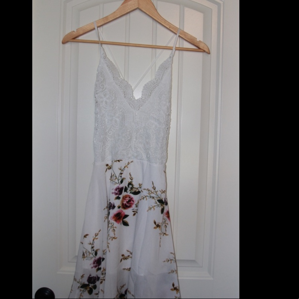 Cute White Lace Floral Dress with Open Back